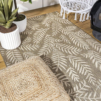 Nevis Palm Frond Indoor/Outdoor Navy/Ivory soft Area Rug